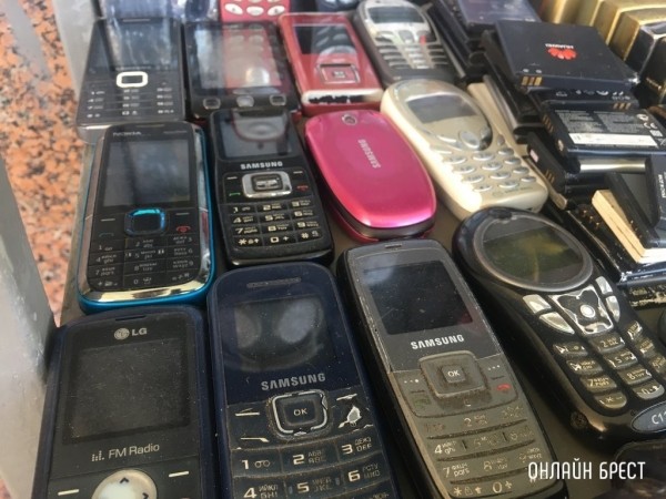 В мире скопилось 5 млрд ненужных смартфонов. Вот что с ними решили сделать