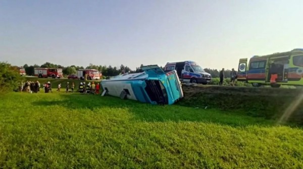 Стала известна причина ДТП перевернувшегося в Тересполе автобуса с белорусами Стала известна причина ДТП перевернувшегося в Тересполе автобуса с белорусами