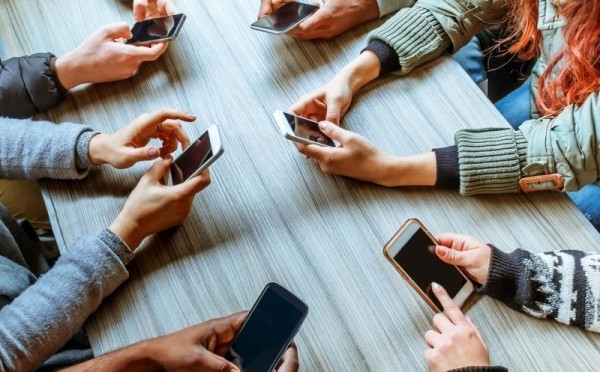 Мобильные операторы подвели итоги II квартала. Один из трех — по-прежнему в убытках Мобильные операторы подвели итоги II квартала. Один из трех — по-прежнему в убытках