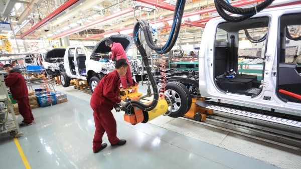 На это стоит посмотреть: вот как в Китае собирают пикапы для Беларуси На это стоит посмотреть: вот как в Китае собирают пикапы для Беларуси