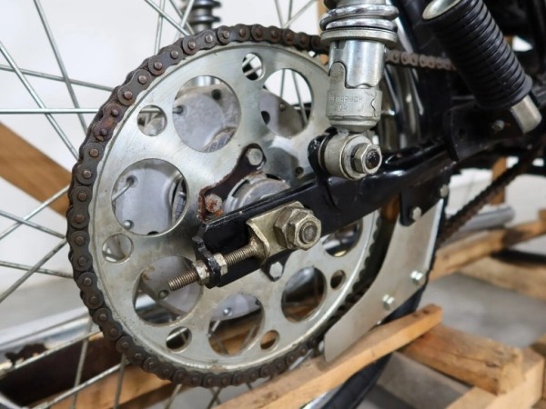 Редкий мотоцикл «Минск» выставили на торги в США. Сколько за него дают?